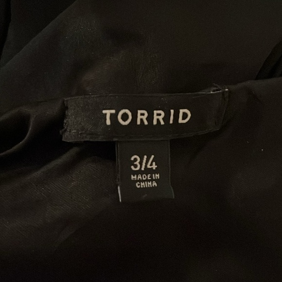 Torrid Black/Rose Gold Two-Tone Sequin Drape Jacket Size 3/4 - Picture 12 of 14